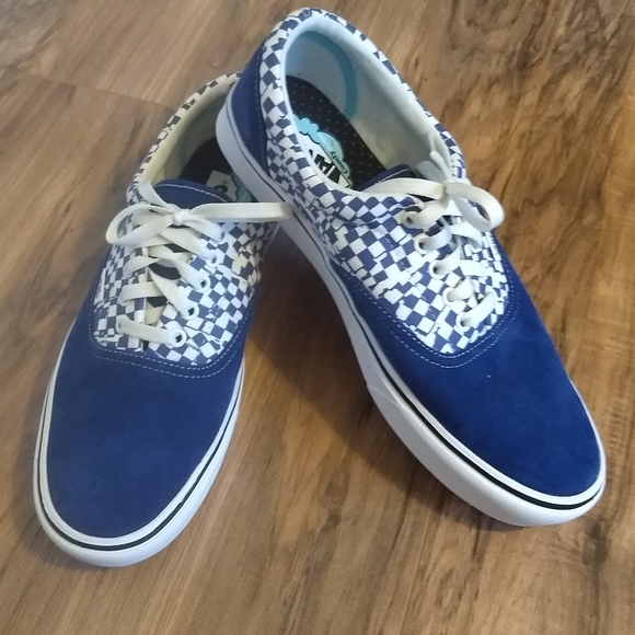 mens blue and white checkered vans